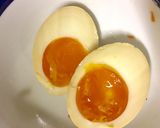 Hình bước làm 2 của món Trứng lòng đào ngâm nước tương Hàn Quốc(Mayak eggs)