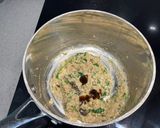 A picture of step 5 of Savoury Breakfast Oats.