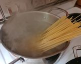 A picture of step 2 of Spaghetti with roasted tomato and mushroom sauce.