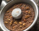 Foto del paso 4 de la receta: Budín de avena, chocolate y frutos secos