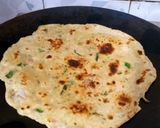 प्याज और बंदगोभी के थेपले (pyaz aur bandh Gobi ke theple recipe in Hindi) रेसिपी चरण 5 फोटो