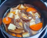 Hình bước làm 3 của món Canh nấm lộc nhung 🍄