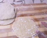 A picture of step 3 of Pastry samosas.