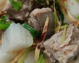 รูปขั้นตอนการทำที่ 2 ของ "ข้าวต้มไชเท้ากระดูกหมูซุปปลาหมึกแห้ง"🥣😋