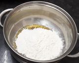 A picture of step 2 of Beetroot Crackers.