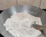 A picture of step 2 of Atta Panjiri.