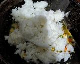 Foto langkah ke 3 dari resep Nasi Goreng Hongkong.