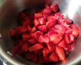 A picture of step 2 of Homemade strawberry Sauce.