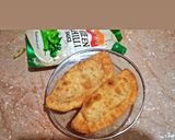 A picture of step 7 of D shape samosa.