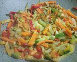 Foto del paso 3 de la receta: Wok de verduras con fideos de arroz