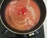 Foto langkah ke 3 dari resep Korean Strawberry Coconut Milk.