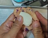 Foto langkah ke 5 dari resep Soft Cookies Ubi Ungu (Ubee Soft Cookies) dengan isian creamcheese.