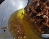 Foto langkah ke 4 dari resep Ikan Bilis Goreng Sambal Kemangi.