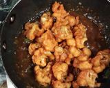 A picture of step 7 of Chilli garlic cauliflower.