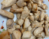 Foto del paso 1 de la receta: Pechuga de pollo con pimientos