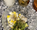 Foto del paso 2 de la receta: Ensalada de huevo cocido y aguacate 🥑