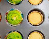 A picture of step 5 of Cream Cup Cakes 🧁🧁.