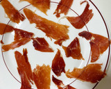 Foto del paso 3 de la receta: Crema de puerros y calabacín con crujientes de jamón