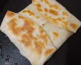 A picture of step 5 of Moghlai paratha shallow fry.
