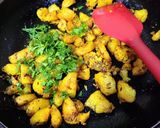 A picture of step 6 of Chatpati Jeera Aloo.