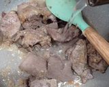 Foto langkah ke 3 dari resep Semur Hati Kambing.
