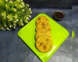 A picture of step 1 of Matar kachori.