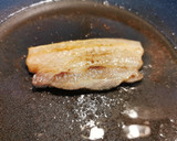 Foto del paso 2 de la receta: Judía Verde salteada, Huevo frito y Panceta