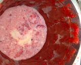 A picture of step 2 of Fresh Strawberry Milk Shake.