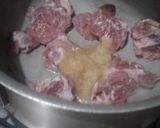 A picture of step 2 of Roghani mutton masala.
