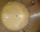 Foto del paso 2 de la receta: Bizcocho de manzana con pepitas de chocolate en MC