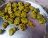 हरे चने के पकौड़े (Hare chane ke pakode recipe in Hindi) रेसिपी चरण 6 फोटो