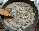 A picture of step 3 of Fish Fillet with Creamy Mushroom Sauce.