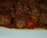 Foto del paso 3 de la receta: Carne de ternera con salsa de tomate casera