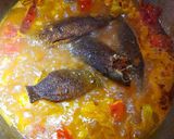আলু ফুলকপি টমেটো দিয়ে কই মাছের ঝোল (aloo phulkopi tomato diye koi macher jhol recipe in Bengali) রেসিপি ধাপ - 2 ছবি
