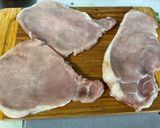 Une image de l'étape 2 de Médaillons de porc grillés à la moutarde et poivrons rouges.
