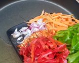 A picture of step 8 of White fried rice and shredded sauce.