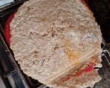 Foto del paso 4 de la receta: Sanguchito vegetariano 🥪 de pan de avena saciante y exprés relleno de queso y tomate 🧀 🍅