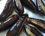 A picture of step 5 of Karniyarik (Stuffed eggplant).