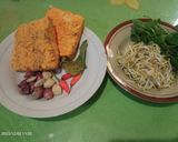 Foto langkah ke 1 dari resep Tumis Oncom Kemangi Taoge.
