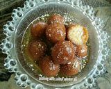 A picture of step 4 of Bread gulab jamun.
