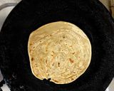 A picture of step 3 of Lachha paratha.