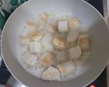 รูปขั้นตอนการทำที่ 1 ของ ผัดเต้าหู้ หมูสับ ขึ้นฉ่าย