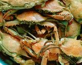 صورة لخطوة 3 من وصفة طريقة الكابوريا🦀 المسلوقة مع الخضار المشكل🍅🫑🧅🧄 😋♥️