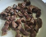 Foto del paso 2 de la receta: Hígado entomatado
