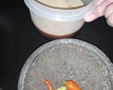 Foto langkah ke 1 dari resep Sambal Petis Ikan Madura.