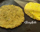 A picture of step 7 of Koki (Sindhi Special Breakfast).