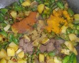 देशी परवल आलू की सब्जी (Desi parwal aloo ki sabzi recipe in Hindi) रेसिपी चरण 5 फोटो