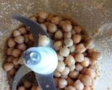 Csicseriborsókrém recept fázis 2 fotója