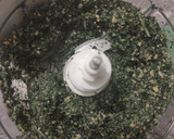 Foto del paso 3 de la receta: Pesto con hojas de Zanahoria 🥕