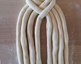 Foto del passaggio 7 della ricetta Treccia di pane all'olio a 8 capi 🌷